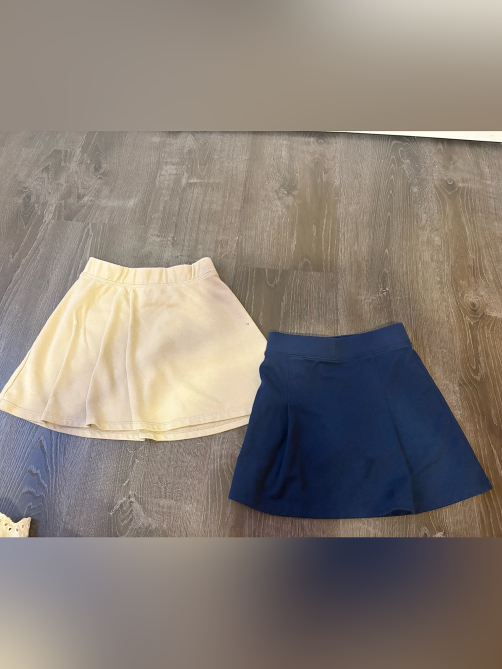 Girls uniform skirts size 7-8 Cream and Navy A-Line Skirts (Pair)